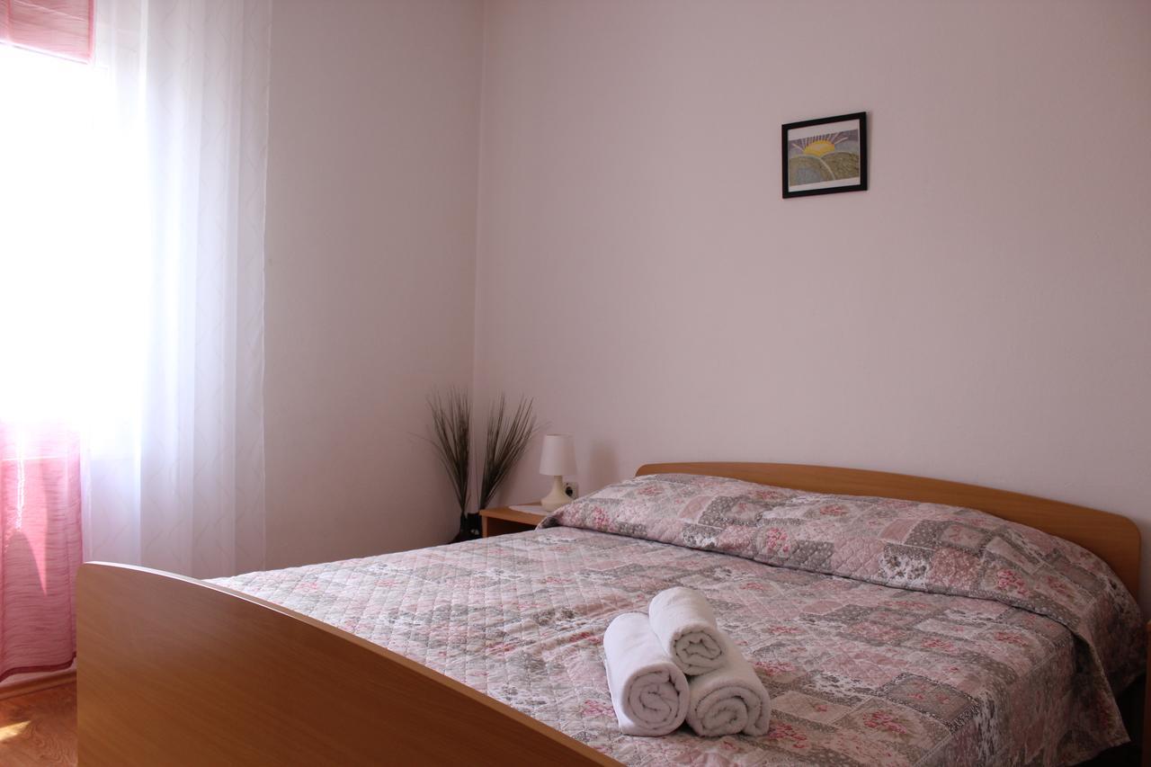 Apartments Kekel Biograd Na Moru Exterior foto