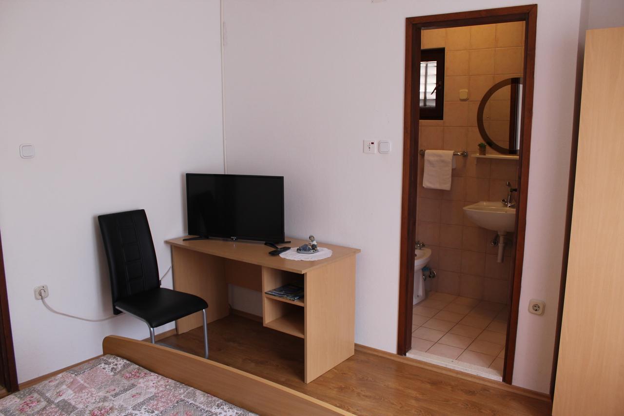 Apartments Kekel Biograd Na Moru Exterior foto